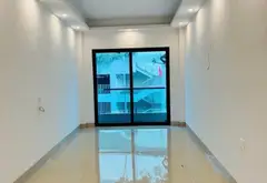 Nhà 5 tầng thang máy, kinh doanh sầm uất tại Mặt ngõ 154 Ngọc Lâm. 29m2 , Chỉ gần 14 Tỷ.... Bán nhà riêng tại Long Biên, Hà Nội 03