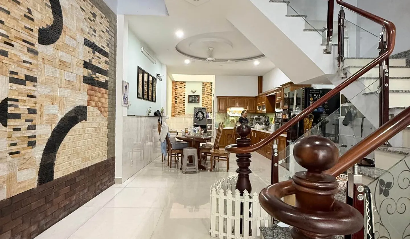 Nhà 4 Tầng 6 Phòng Ngủ Trung Tâm Phú Nhuận, Hẻm Ba Gác... Bán nhà riêng tại Phú Nhuận, Hồ Chí Minh 01