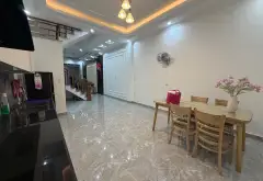 🔥 RẺ – HIẾM – RỘNG – 3 BƯỚC RA MẶT PHỐ - LÔ GÓC 3 MẶT THOÁNG.

📍 Vị trí cực đẹp, sát ngã... Bán nhà riêng tại Hải An, Hải Phòng 18