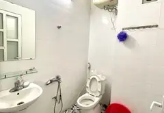 Bán nhà riêng 4 tầng tại Đức Giang, Long Biên với 6 phòng ngủ và ô tô vào nhà... Bán nhà riêng tại Việt Hưng, Hà Nội 05