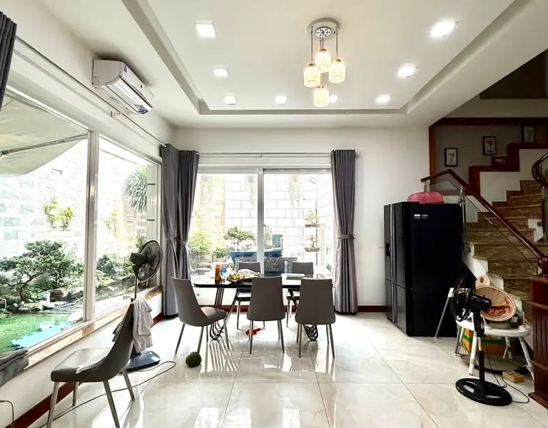 BÁN BIỆT THỰ KHU SÂN BAY VỊ TRÍ VÀNG - NGANG HƠN 6M NỞ HẬU - 4 TẦNG 8PN KHÉP KÍN... Bán nhà riêng tại Tân Sơn Nhất, Hồ Chí Minh 01