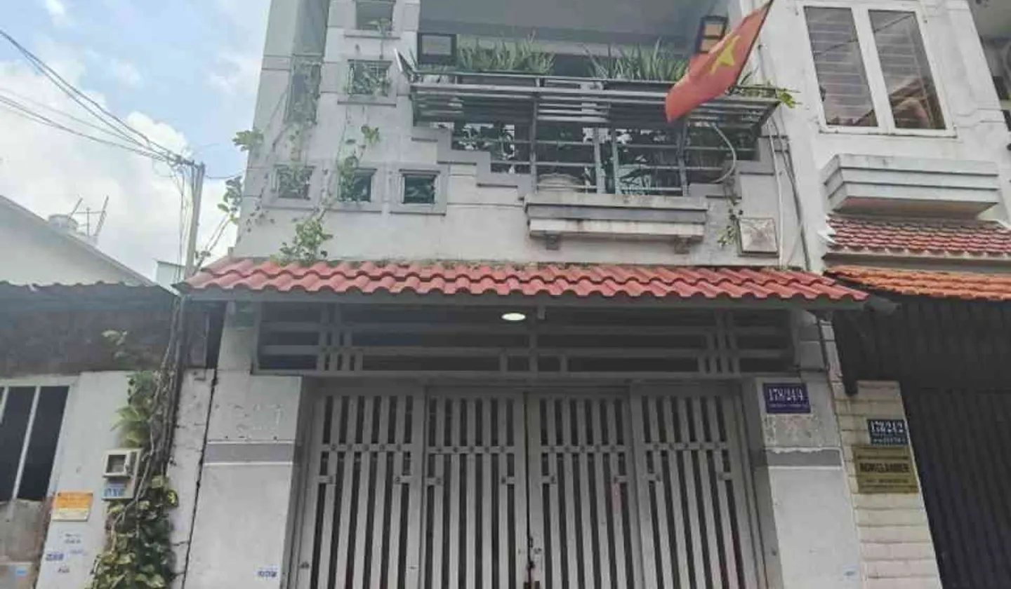 Nhà đẹp hẻm xe hơi rộng thoáng, thiết kế 2 tầng hiện đại... Bán nhà riêng tại Tân Thới Hiệp, Hồ Chí Minh 01