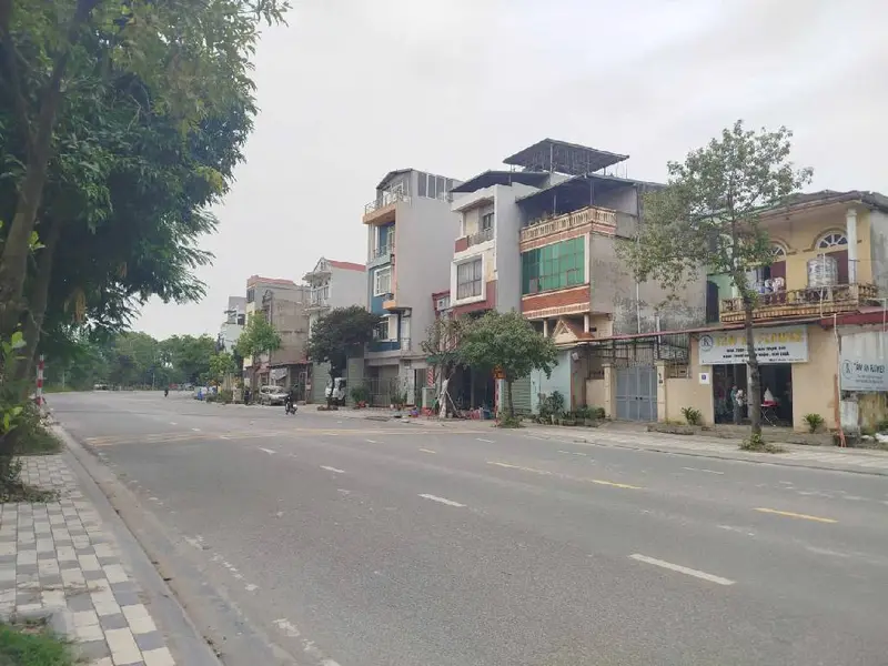Nhà 2 tầng mặt phố, sẵn ở và cho thuê tại Thư Lâm, Hà Nội... Bán nhà mặt phố tại Thư Lâm, Hà Nội 01