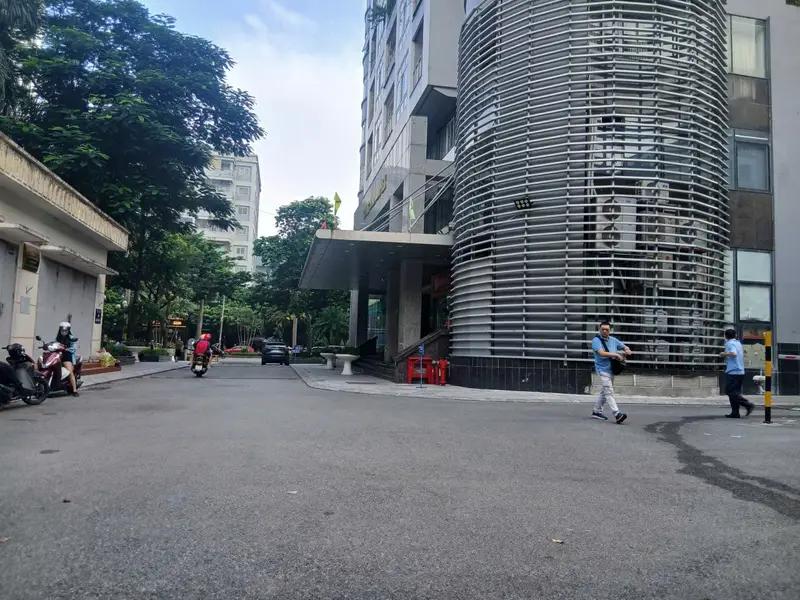 Bán biệt thự 4 tầng mặt tiền 11m tại khu đô thị Mỹ Đình 1 Hàm Nghi... Bán biệt thự, liền kề tại Từ Liêm, Hà Nội 01