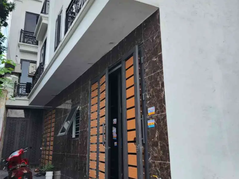 Bán nhà riêng 3 tầng tại phường Chương Mỹ, Hà Nội, diện tích 30.2 m2, pháp lý rõ ràng... Bán nhà riêng tại Chương Mỹ, Hà Nội 01