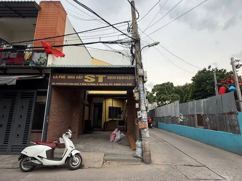 Nhà lô góc 2 mặt tiền hẻm xe hơi giá yêu thương... Bán nhà riêng tại Bình Trị Đông, Hồ Chí Minh 01