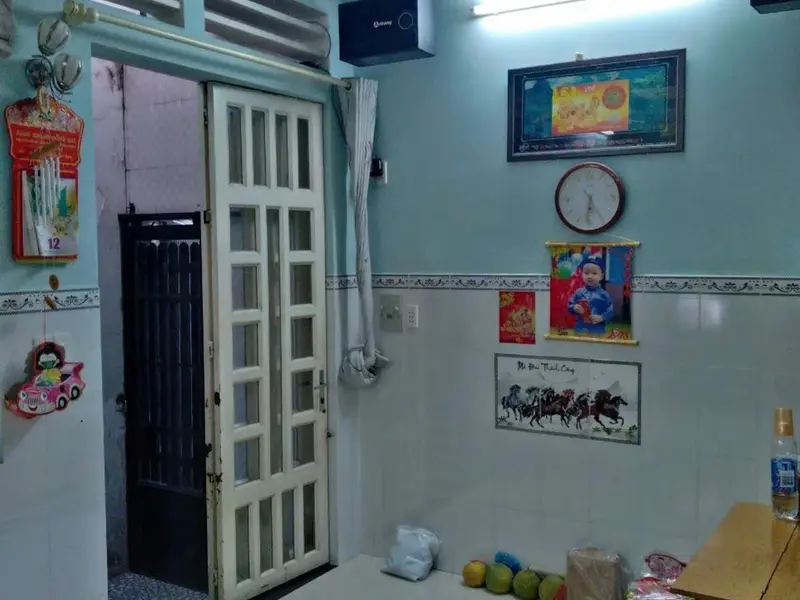 Nhà 2 tầng hẻm yên tĩnh gần Hồ Bá Kiện, Quận 10... Bán nhà riêng tại Hòa Hưng, Hồ Chí Minh 01
