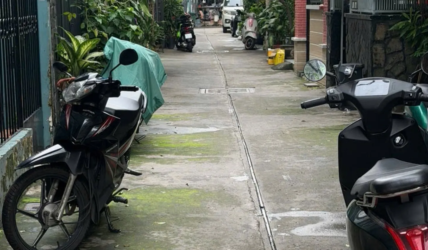 NHÀ NGUYỄN TRÃI Q1 HẺM XE HƠI,DT KHỦNG 50m2 BÁN ĐẤT TẶNG NHÀ ,GIÁ NHỈNH 10T... Bán nhà riêng tại Cầu Ông Lãnh, Hồ Chí Minh 01