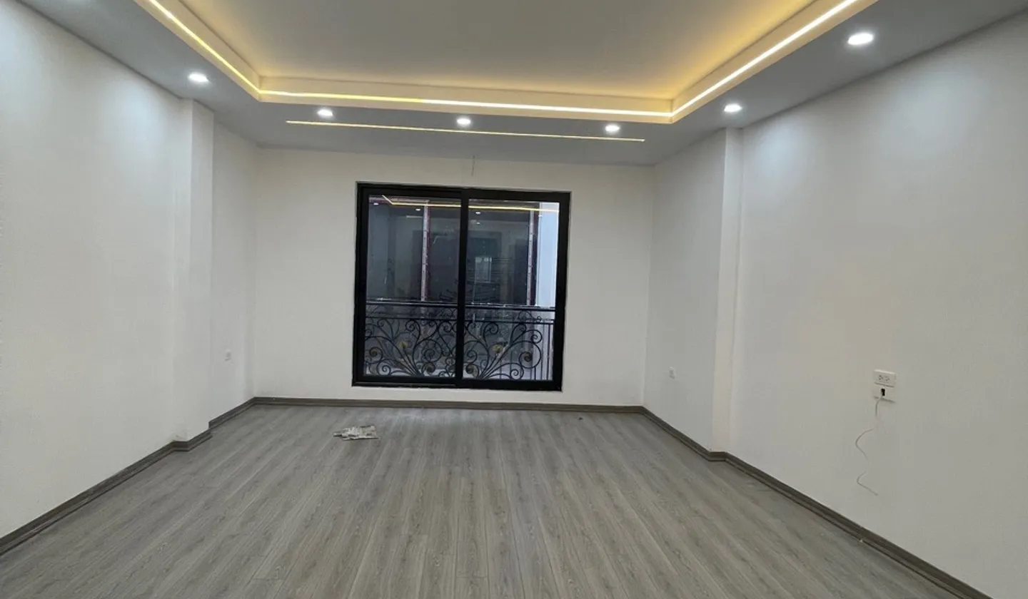 Bán nhà 5 tầng, thang máy, vài bước ra Vincom Bà Triệu, dt~40m, mặt tiền rộng.... Bán nhà riêng tại Hai Bà Trưng, Hà Nội 01