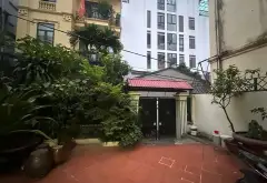 Bán nhà riêng 3 tầng gần Hồ Tây, diện tích 239m2, hướng Nam... Bán nhà riêng tại Tây Hồ, Hà Nội 01
