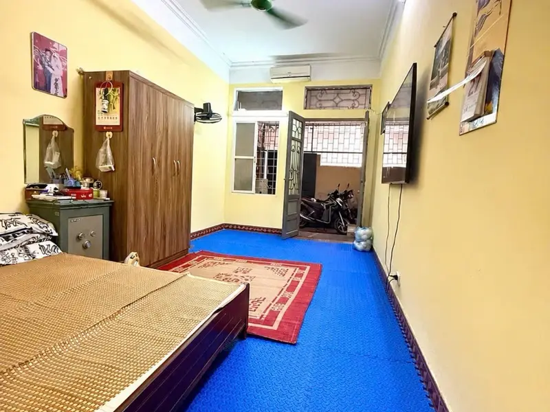 BÁN NHÀ KIM GIANG CHỈ 10.5 tỷ PHÂN LÔ QUÂN ĐỘI - OTO ĐỖ CỬA ngõ To và rộng gần Công viên SỔ ĐỎ.... Bán nhà riêng tại Định Công, Hà Nội 01