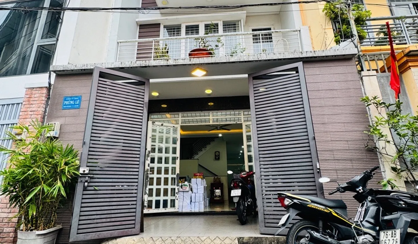 Nhà 4 tầng diện tích rộng tại Phổ Quang, thuận tiện kinh doanh và sinh sống... Bán nhà riêng tại Tân Sơn Hòa, Hồ Chí Minh 01