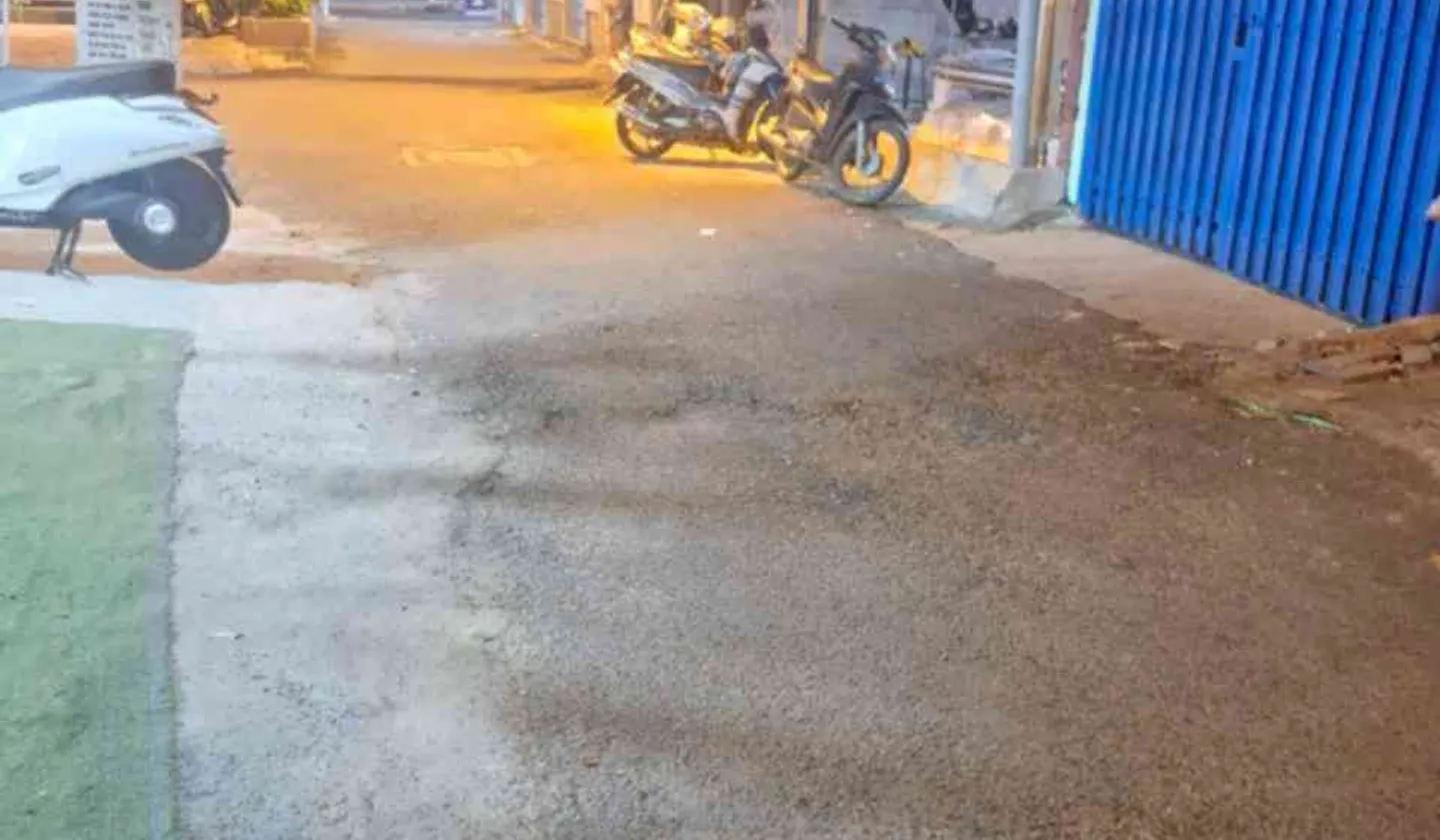Bán nhà riêng tại phường Nguyễn Văn Quá, diện tích 297 m², vị trí gần Metro Tham Lương... Bán nhà riêng tại Đông Hưng Thuận, Hồ Chí Minh 01
