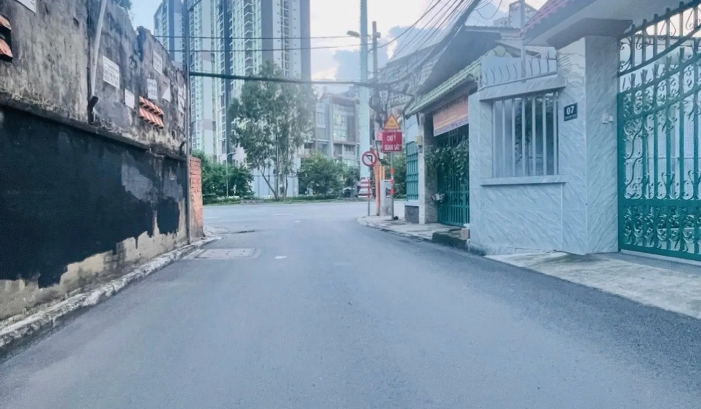 Nhà mặt phố 4 tầng, 8PN, diện tích 126.5m2 tại Quận 2 - LH: 0918604219 C.Loan... Bán nhà mặt phố tại Cát Lái, Hồ Chí Minh 01