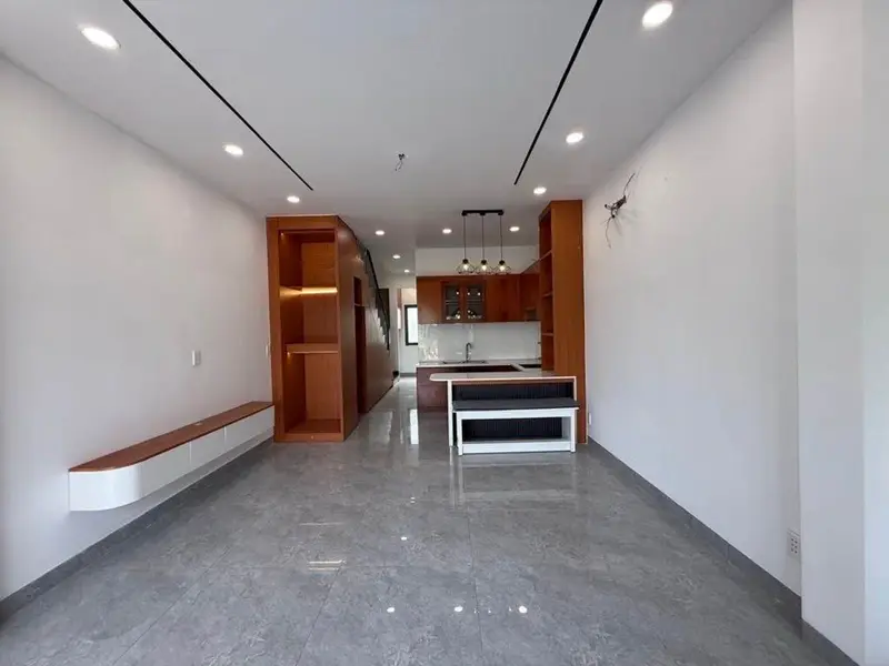 Bán nhà 2 tầng 3 phòng ngủ diện tích 50m2 tại Trường Lưu... Bán nhà riêng tại Long Trường, Hồ Chí Minh 01