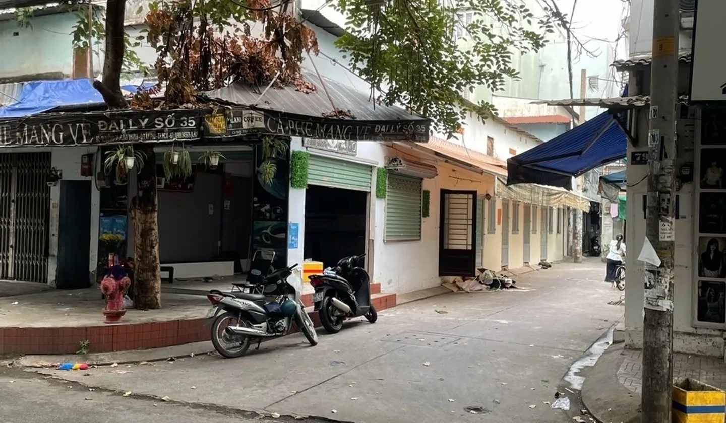 MẶT TIỀN ĐƯỜNG LÔ GÓC KHÔNG LỘ GIỚI CÓ VỈA HÈ RỘNG, GẦN AEON TÂN PHÚ - GIÁP TÂN BÌNH , HẺM HÔNG ÔTÔ... Bán đất tại Tây Thạnh, Hồ Chí Minh 01