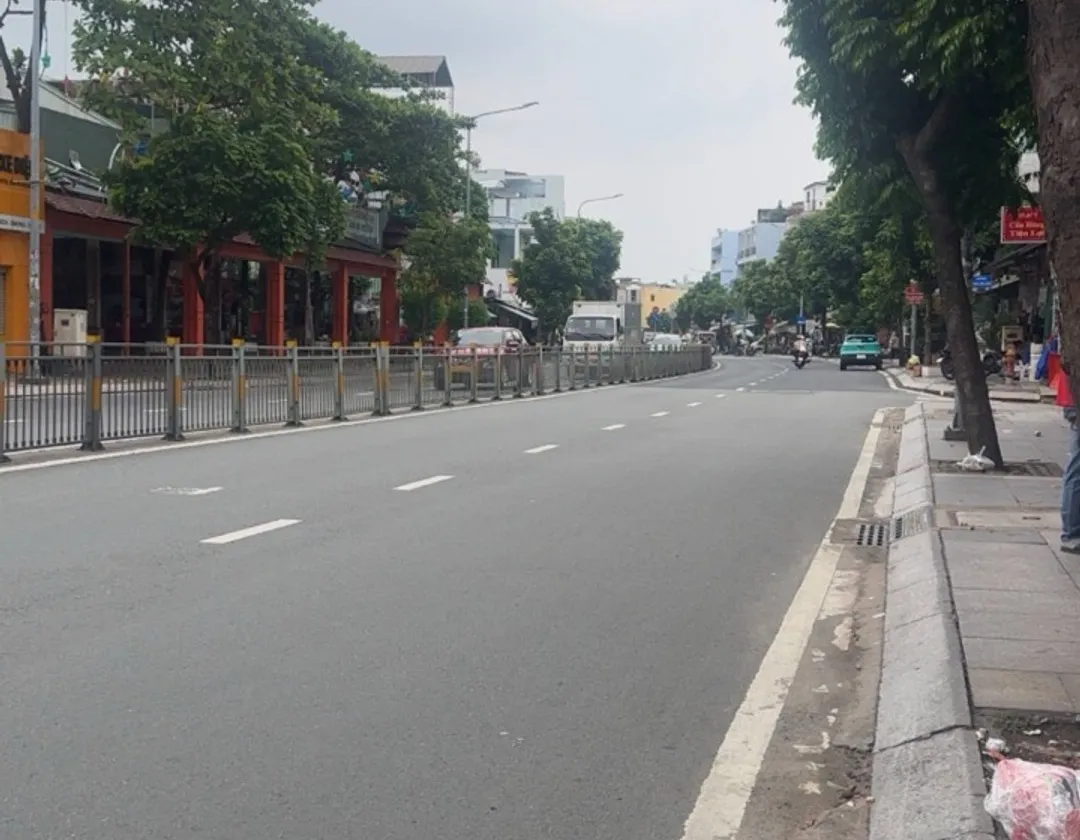 Nhà mặt tiền kinh doanh tốt tại phường Phú Thạnh, TP.HCM giá 14.5 tỷ... Bán nhà mặt phố tại Phú Thạnh, Hồ Chí Minh 01