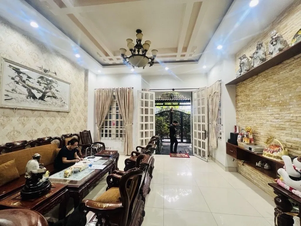 Nhà mặt phố diện tích rộng, thiết kế tinh tế tại quận Bình Tân... Bán nhà mặt phố tại An Lạc, Hồ Chí Minh 01