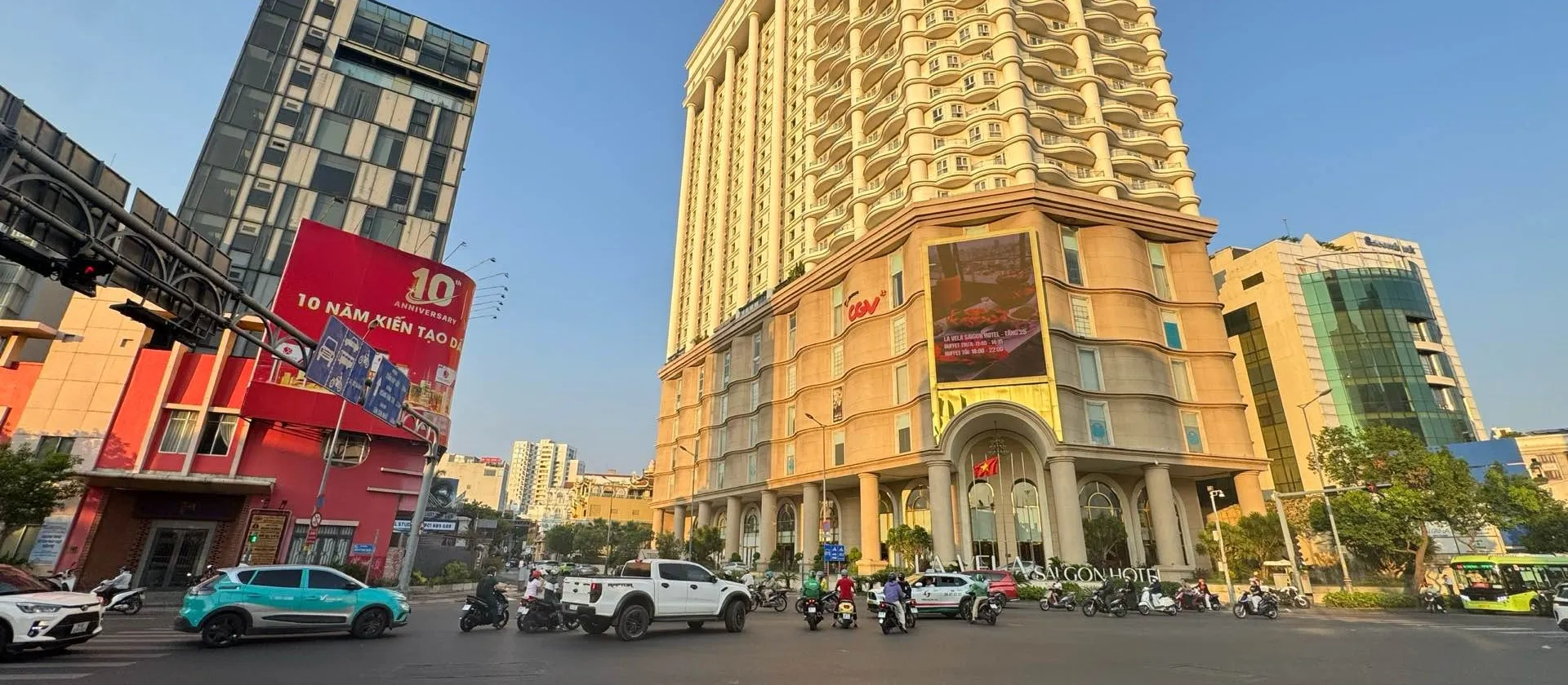 Nhà phố siêu vị trí gần giao lộ trung tâm, sổ hồng chính chủ... Bán nhà mặt phố tại Xuân Hòa, Hồ Chí Minh 01