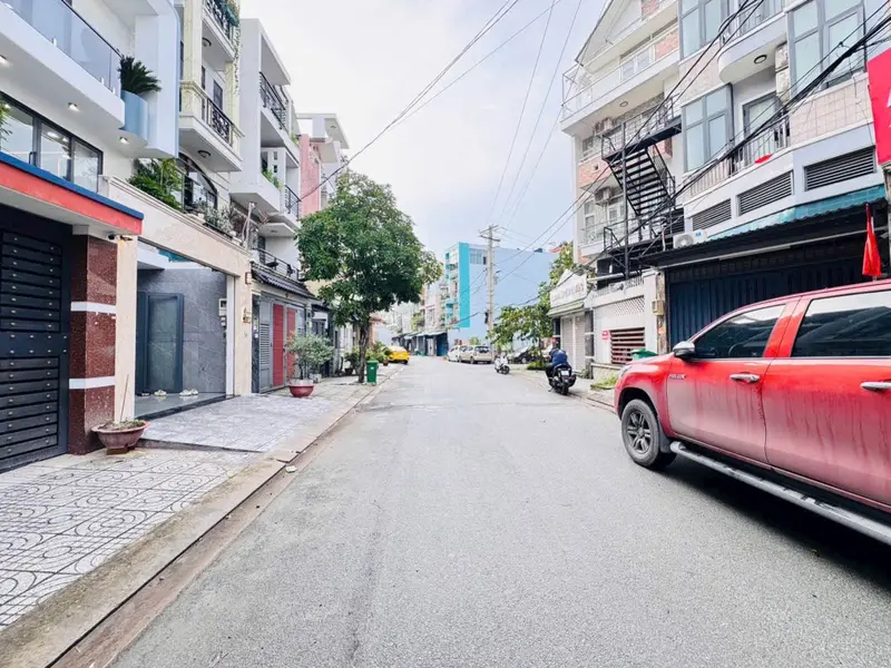 HẺM 10M THÔNG – THANG MÁY 630KG – KINH DOANH TỐT – 15,8 TỶ
📐 1 trệt + lửng + 4 lầu + sân thượng |... Bán nhà riêng tại An Hội Tây, Hồ Chí Minh 01