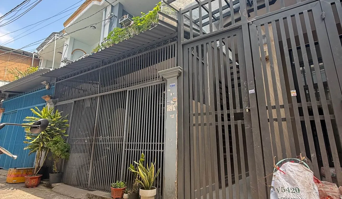 4TỶ HƠN NHÀ CẠNH CÔNG VIÊN ANSƯƠNG Q12, 4,5❌15 4PN, TRƯỚC NHÀ 3,5m CÒN MỚI Ở NGAY - GAT3 5_phút... Bán nhà riêng tại Đông Hưng Thuận, Hồ Chí Minh 01