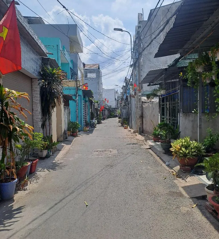 Cơ hội sở hữu nhà mặt phố ô tô đỗ cửa tại Thới An Quận 12 - Diện tích rộng, giá tốt... Bán nhà mặt phố tại Thới An, Hồ Chí Minh 01