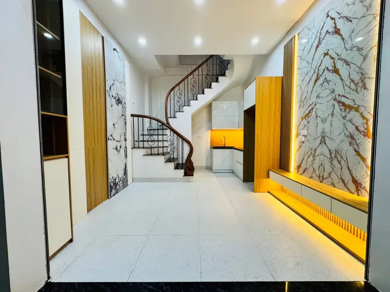 Cơ hội vàng sở hữu nhà nhỏ xinh ngay phố ẩm thực Nguyễn Văn Tuyết... Bán nhà riêng tại Đống Đa, Hà Nội 01
