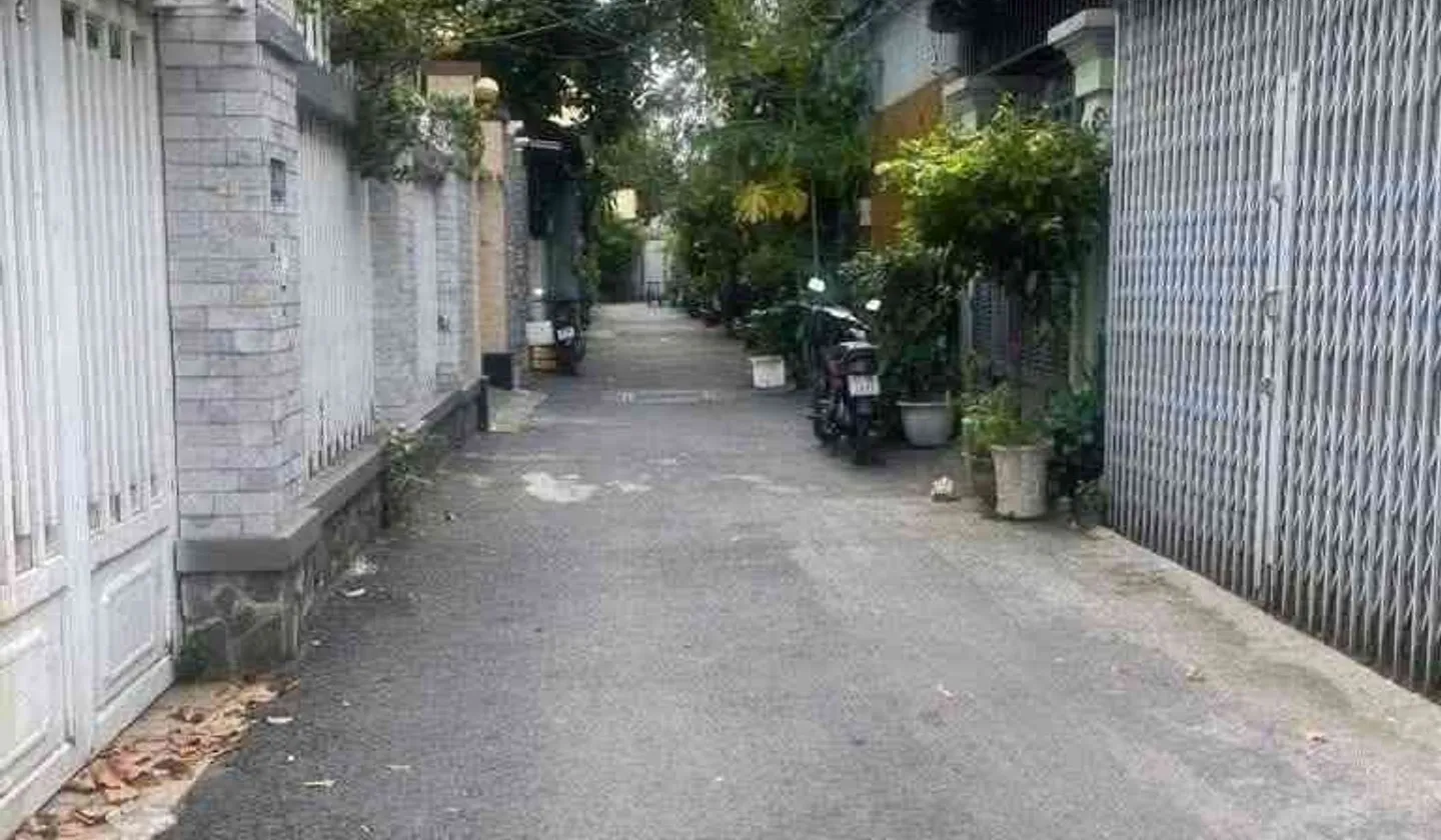 Nhà 3 tầng 4PN hướng Đông Bắc tại phường 11 giá 7.95 tỷ... Bán nhà riêng tại Thông Tây Hội, Hồ Chí Minh 01