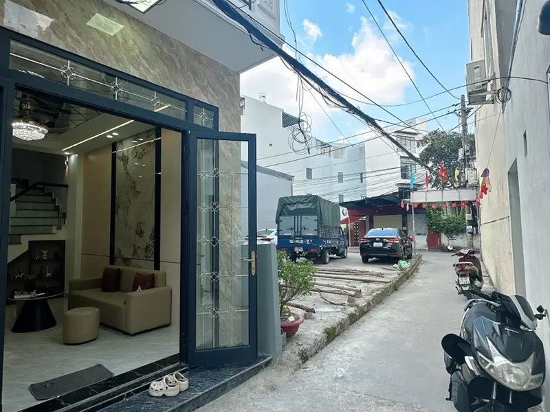 NHÀ 152 HỒ SEN – Ô TÔ ĐỖ CỬA, KINH DOANH NHỎ – CHỈ 2,75 TỶ

* Diện tích: ~35m² x 3 tầng.... Bán nhà riêng tại Lê Chân, Hải Phòng 01