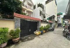 BÁN NHÀ TRUNG TÂM QUẬN 7 - XE HƠI NGỦ TRONG NHÀ... Bán nhà riêng tại Tân Thuận, Hồ Chí Minh 02