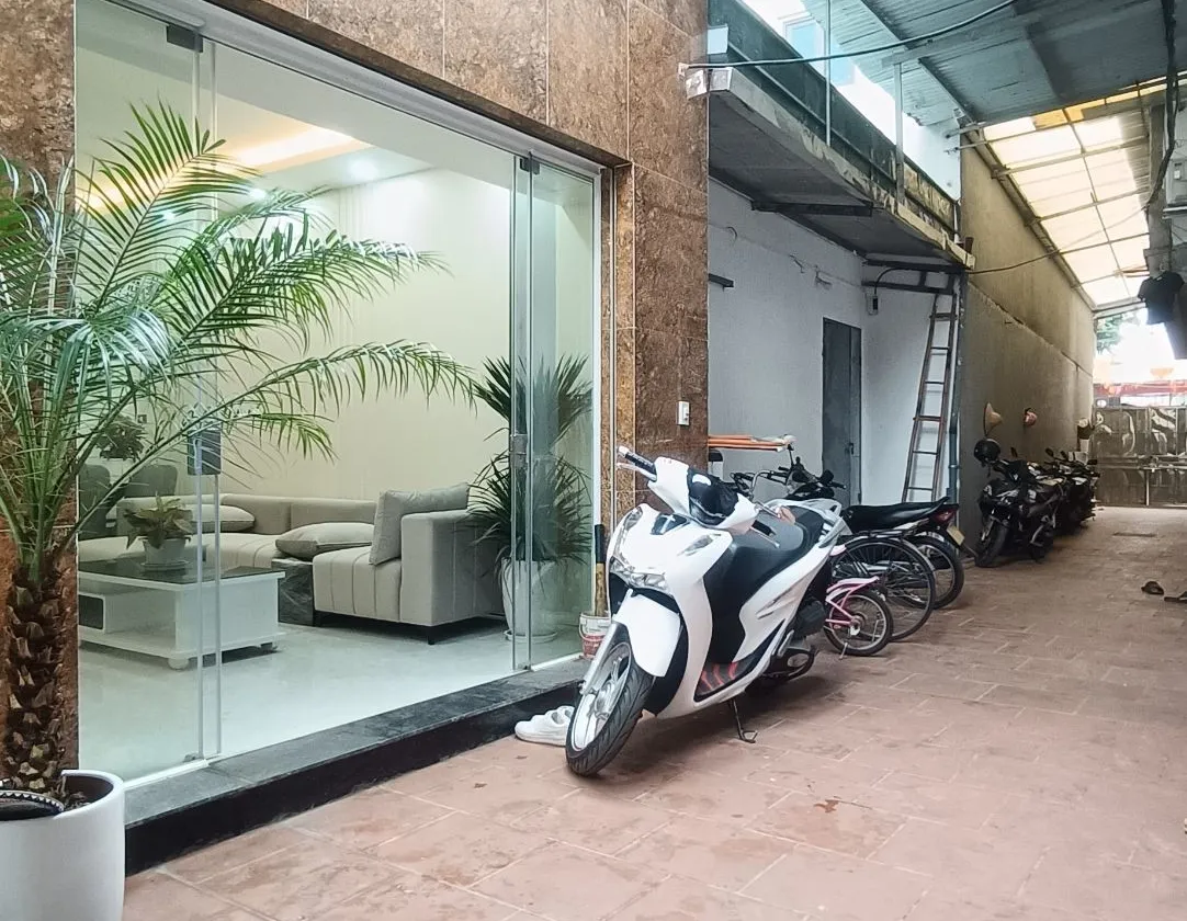 Nhà riêng 6 tầng có thang máy, nội thất cao cấp, vị trí gần phố Ngọc Trì... Bán nhà riêng tại Long Biên, Hà Nội 01