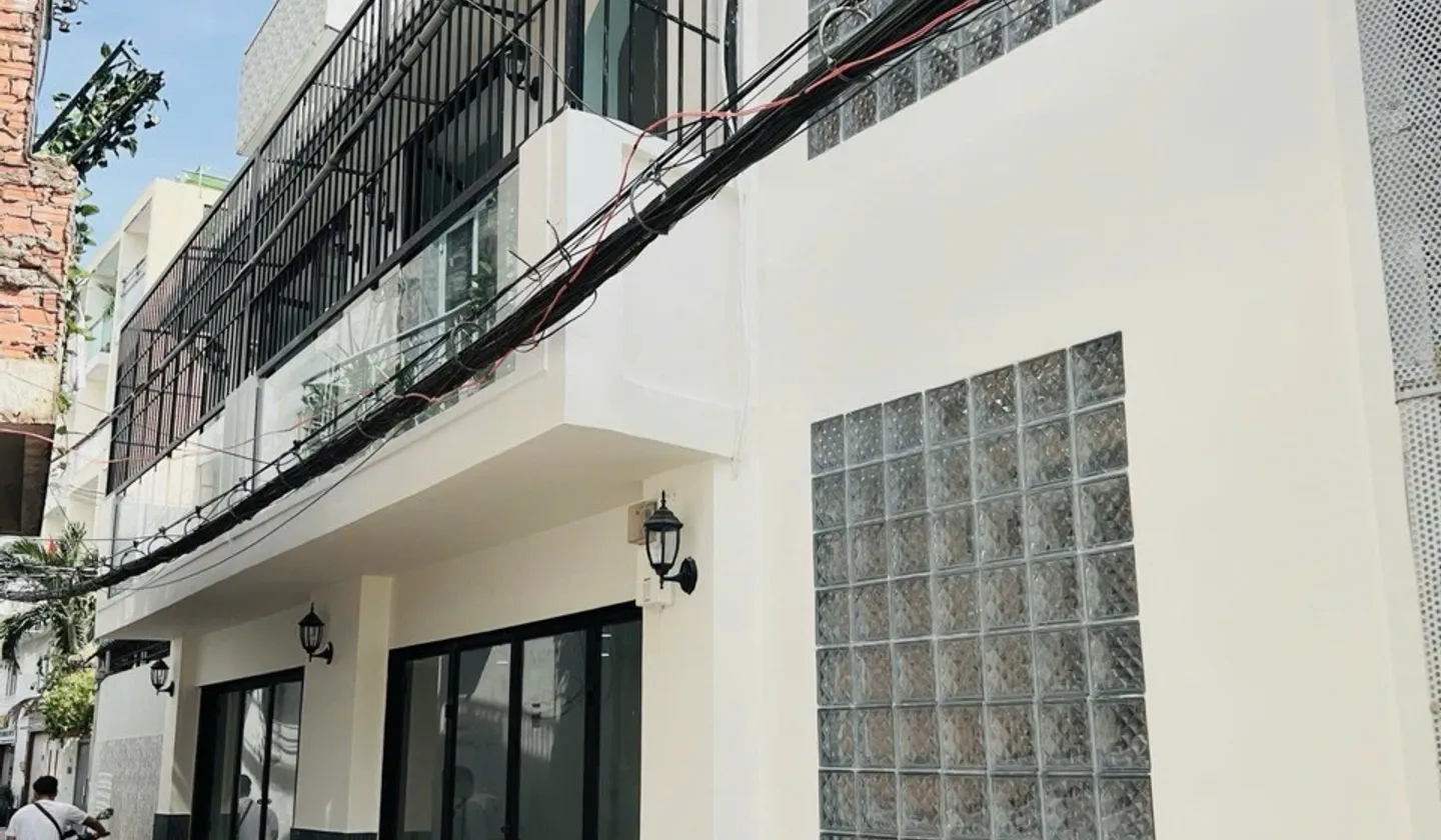 Nhà Nguyễn Văn Đậu P.5 Bình Thạnh 47m2- | 6.1 tỷ (TL)
💥NGANG BỀ THẾ... Bán nhà riêng tại Bình Lợi Trung, Hồ Chí Minh 01