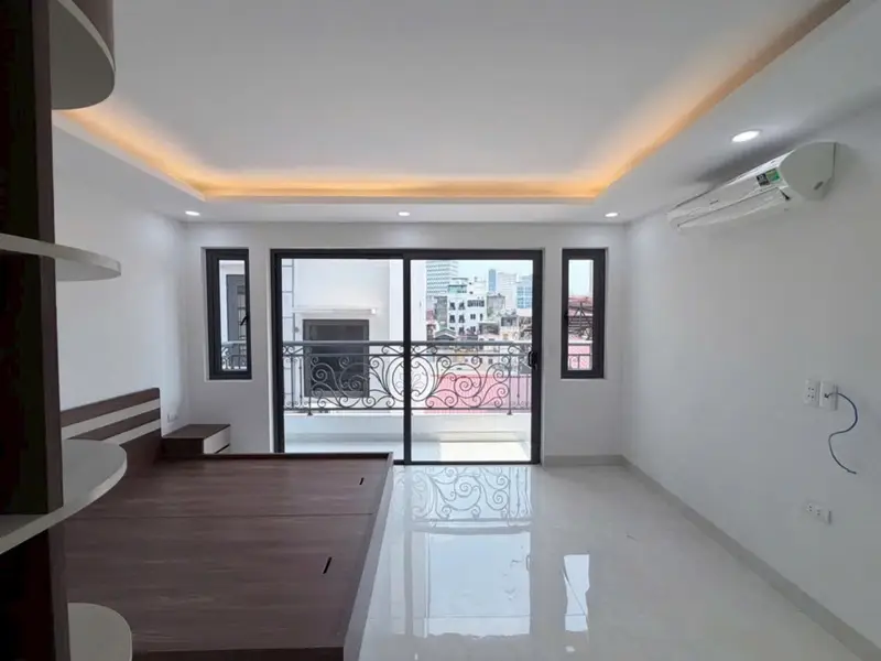 Bán nhà riêng 6 tầng tại phường La Thành, Ba Đình với mặt tiền 5,3m tiện kinh doanh... Bán nhà riêng tại Giảng Võ, Hà Nội 01