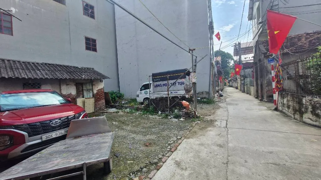 Lô Góc - Đất Trung Tựu 2 Mặt Ngõ Ô Tô, 2 tầng, sân rộng... Bán owner_side tại Ô Diên, Hà Nội 01