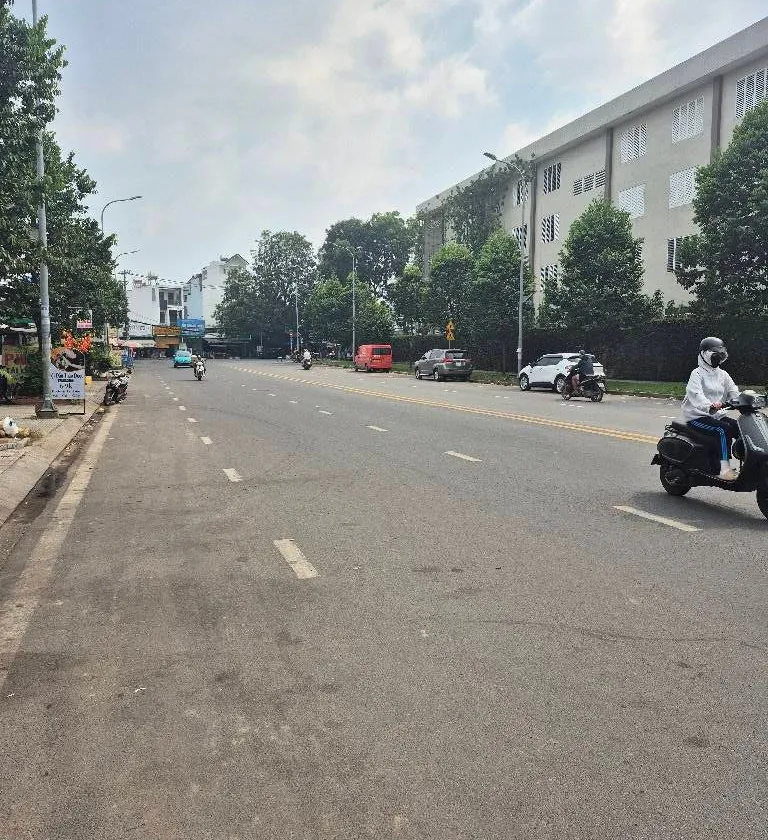 Nhà mặt phố Bờ Bao Tân Thắng, Tân Phú, giá mới 12,8 tỷ... Bán nhà mặt phố tại Tân Sơn Nhì, Hồ Chí Minh 01