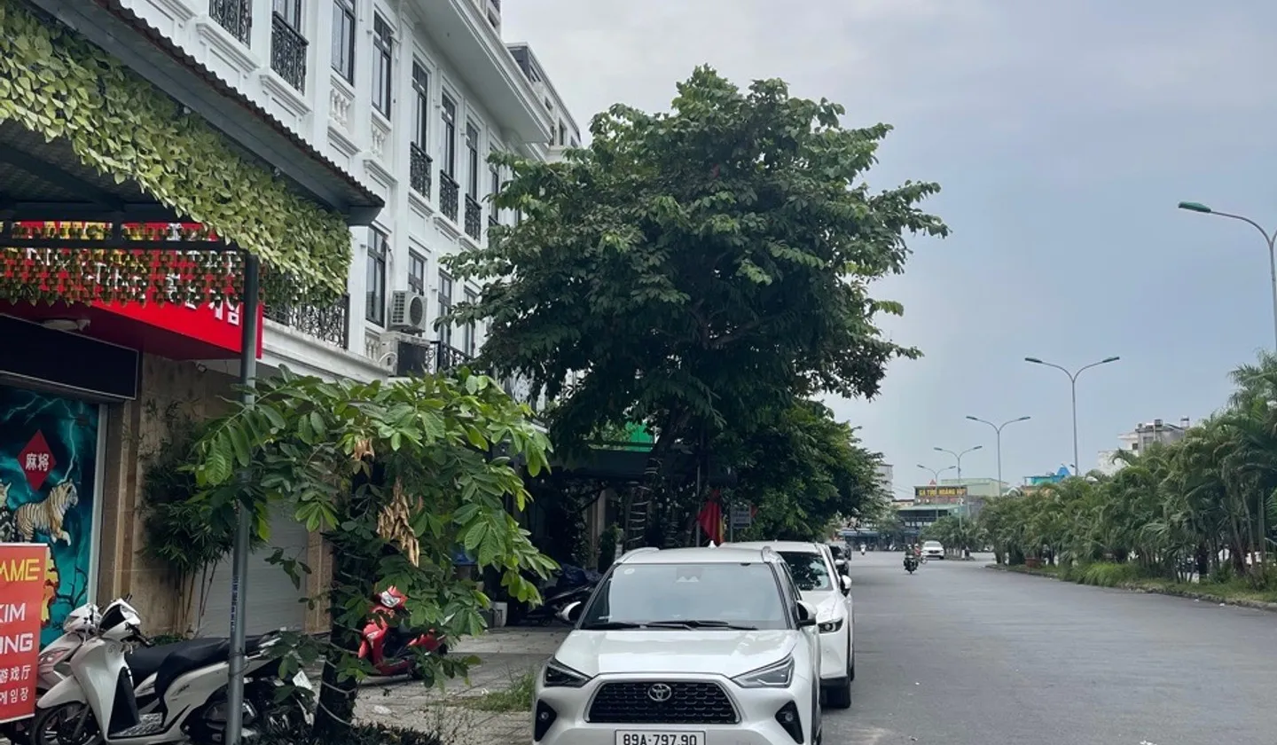 🔥 BÁN SHOPHOUSE PRUSAKA HOÀNG HUY AN ĐỒNG – MẶT ĐƯỜNG ĐÔI 36M 🔥... Bán Shophouse tại An Dương, Hải Phòng 01