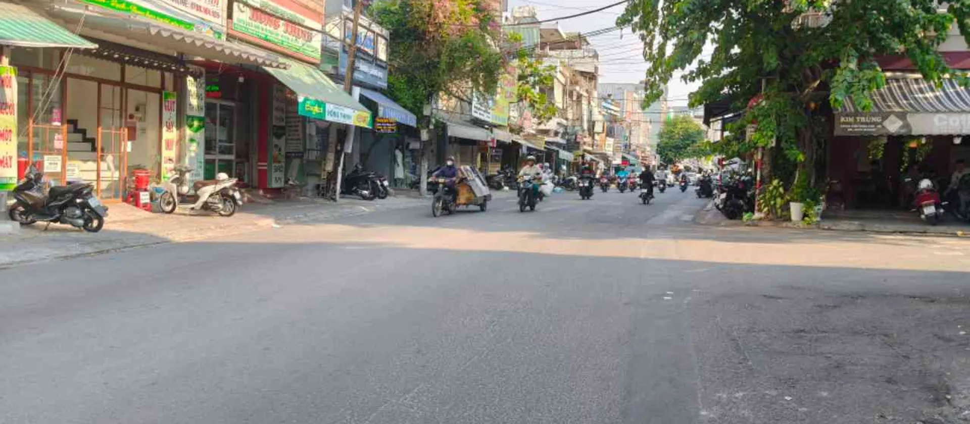 Bán nhà mặt phố tại Thanh Khê, Đà Nẵng - Mặt tiền rộng 8.4m, kinh doanh đa năng... Bán nhà mặt phố tại Thanh Khê, Đà Nẵng 01