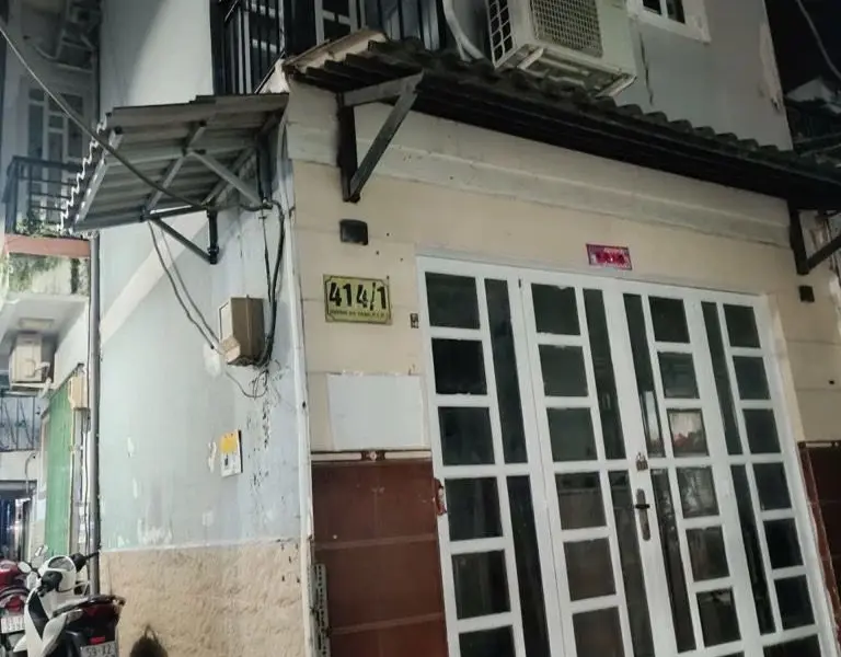 Bán nhà riêng 2 tầng diện tích 16m² tại Dương Bá Trạc, Quận 8, giá 2.35 tỷ... Bán nhà riêng tại Chánh Hưng, Hồ Chí Minh 01