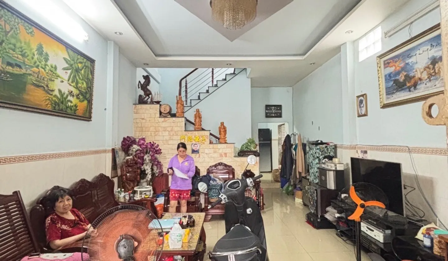 Nhà mặt tiền 2 tầng siêu đẹp ngay trung tâm, giá sốc chỉ 7.5 tỷ... Bán nhà riêng tại Bình Trị Đông, Hồ Chí Minh 01