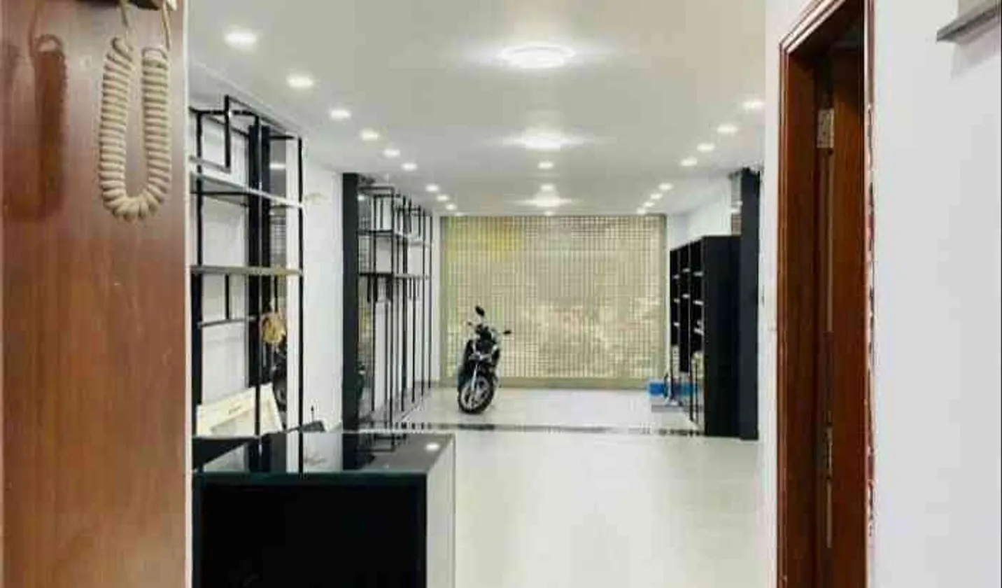 Bán toà nhà 7 tầng mặt phố Trường Chinh, khu sầm uất... Bán nhà mặt phố tại Tân Bình, Hồ Chí Minh 01