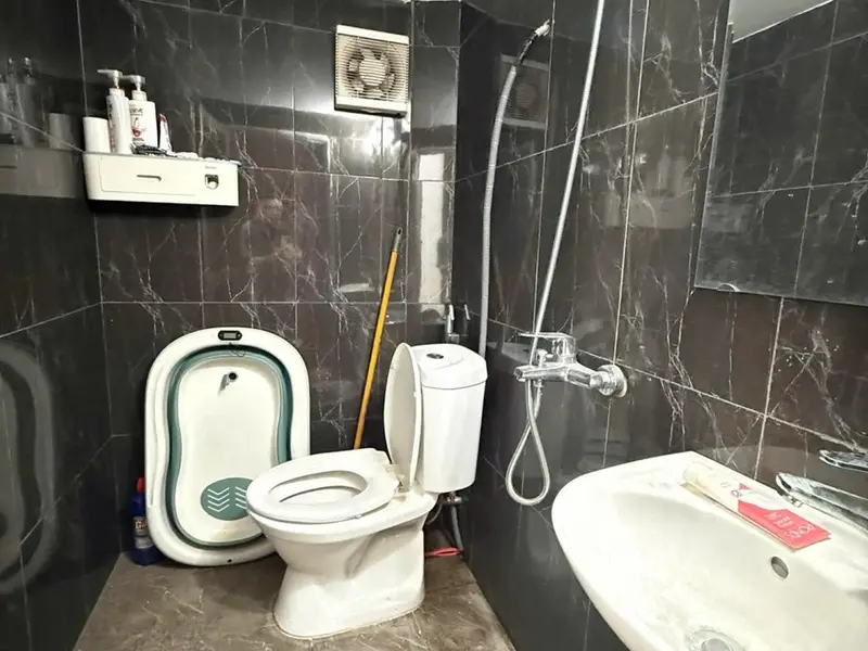 Bán nhà mặt phố tại Sở Thượng, nhà 2 tầng diện tích 32.5m² phù hợp kinh doanh... Bán nhà mặt phố tại Hoàng Mai, Hà Nội 01