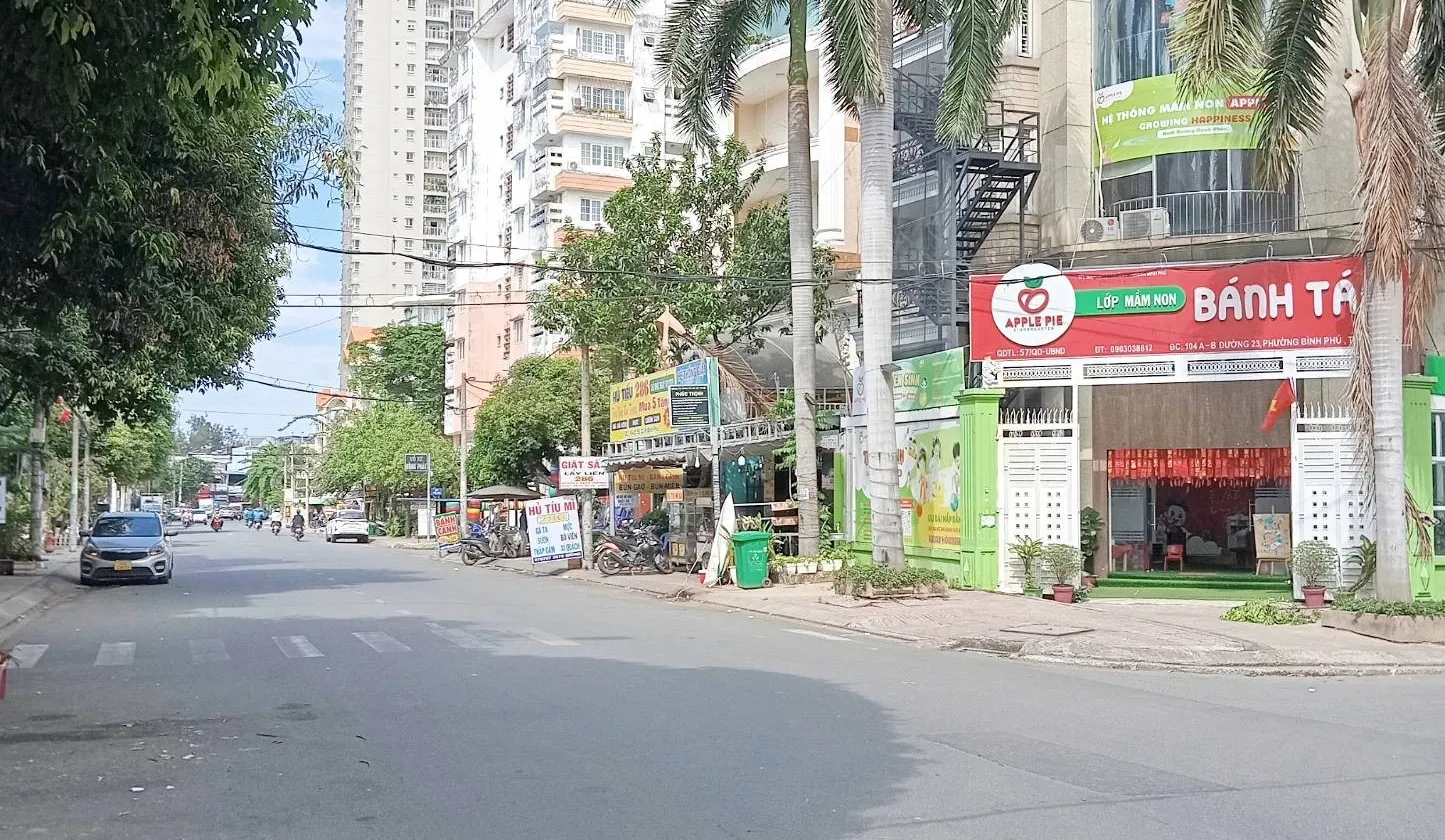 Nhà 2 tầng 5 phòng ngủ hướng Nam diện tích 52.5m2 tại Bình Phú... Bán nhà riêng tại Bình Phú, Hồ Chí Minh 01