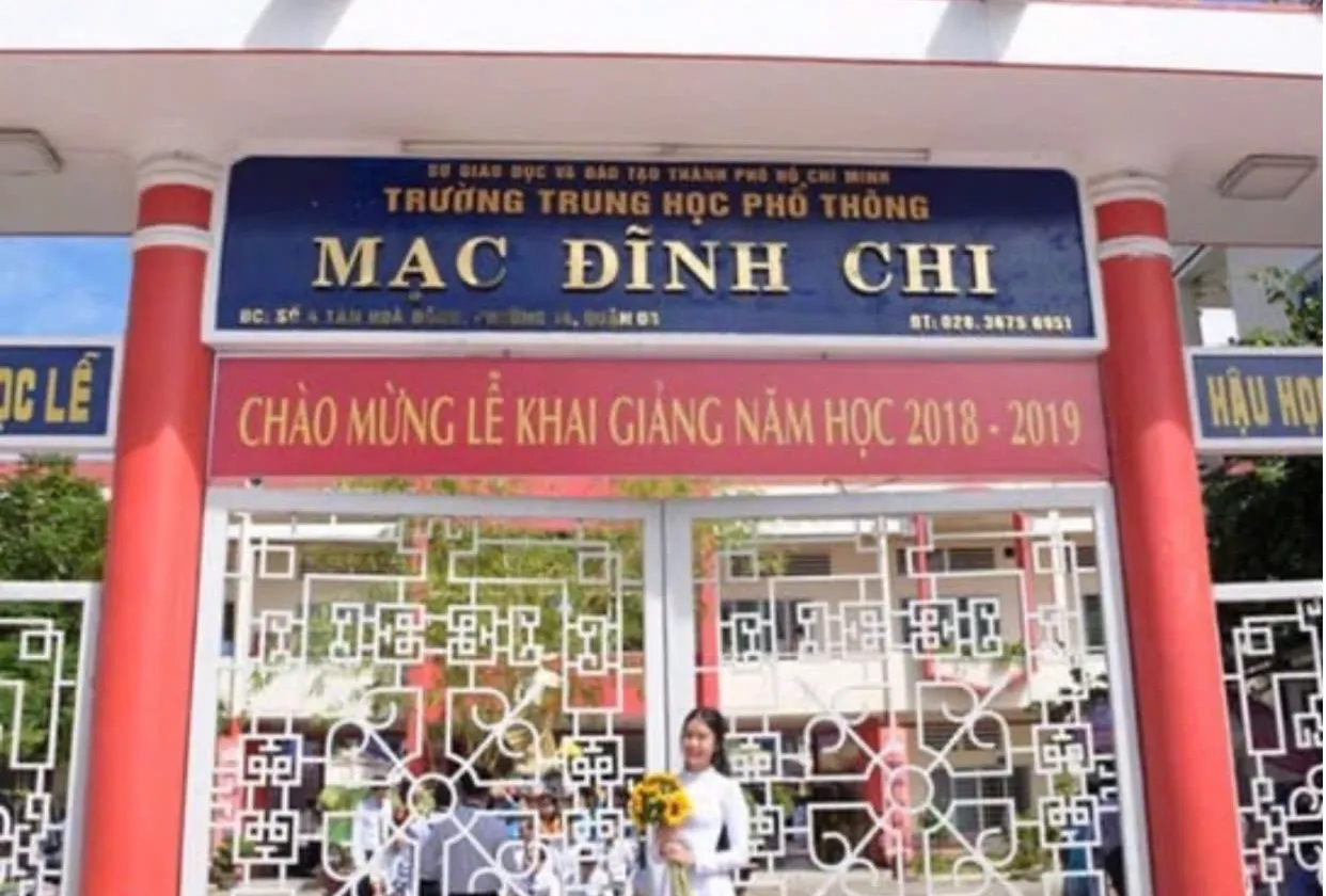 B.án Nh.à NGAY Q. 11 - ĐƯỜNG THÔNG XE TẢI - NHÀ MỚI ĐẸP 5 TẦNG - ngang 4.5m - 43m2 - có sẵn dòng ti... Bán nhà riêng tại Phú Lâm, Hồ Chí Minh 01