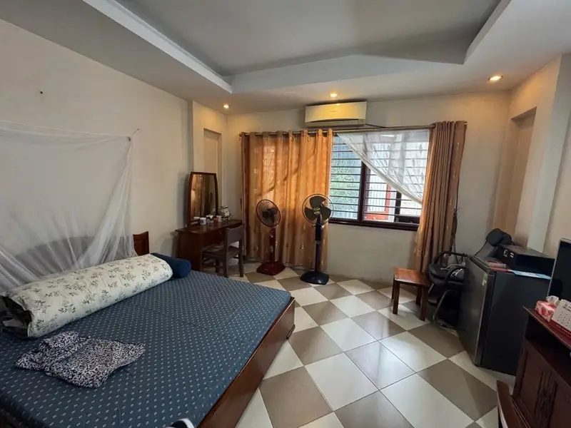 Bán nhà 5 tầng tại Lạc Long Quân, mặt tiền 4.5m, ô tô đỗ cửa... Bán owner_side tại Tây Hồ, Hà Nội 01