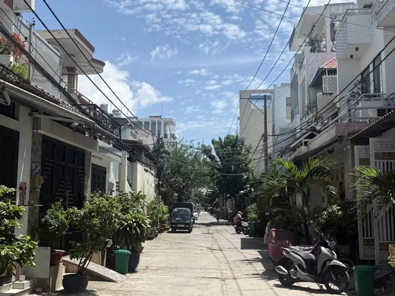 Nhà 5 tầng mới, 5 phòng ngủ, hẻm 8m tại Bình Trị Đông... Bán nhà riêng tại Bình Trị Đông, Hồ Chí Minh 01