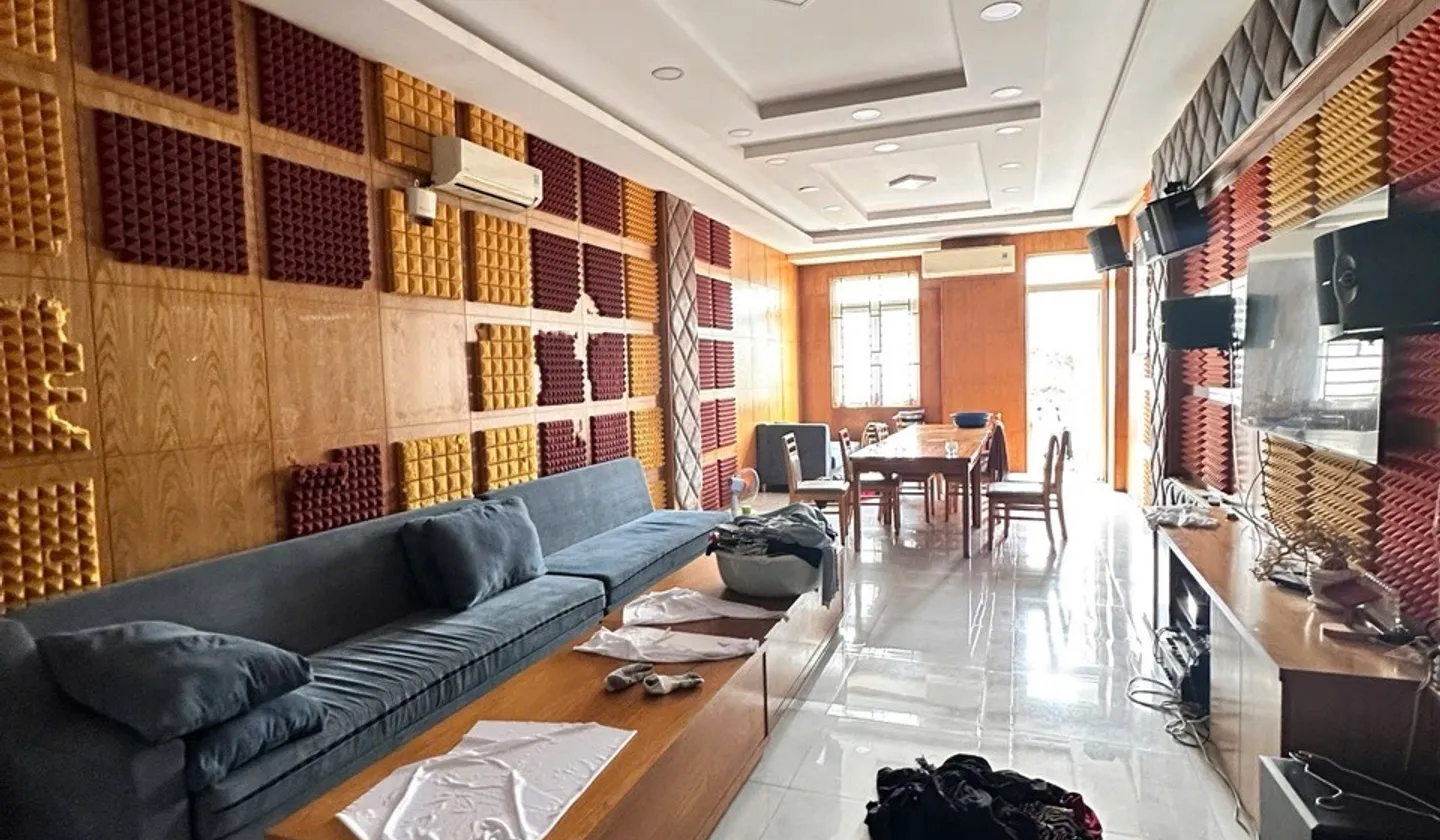 Ngôi nhà rộng rãi 20 phòng, hướng Đông Nam ở An Lạc... Bán nhà riêng tại An Lạc, Hồ Chí Minh 01