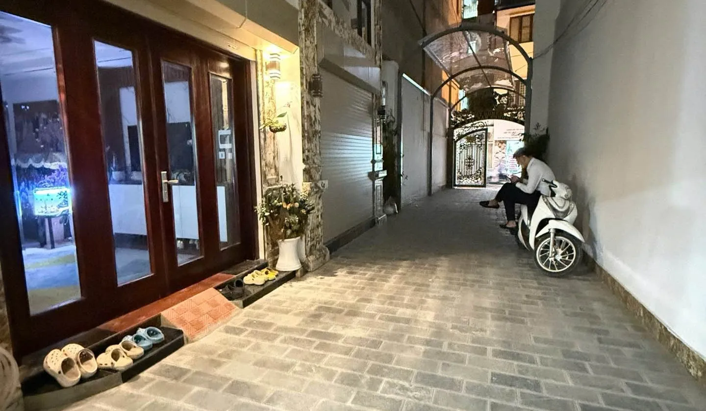Bán nhà riêng 6 tầng tại Đống Đa, diện tích 58m², ô tô đỗ cửa, phù hợp kinh doanh... Bán nhà riêng tại Đống Đa, Hà Nội 01
