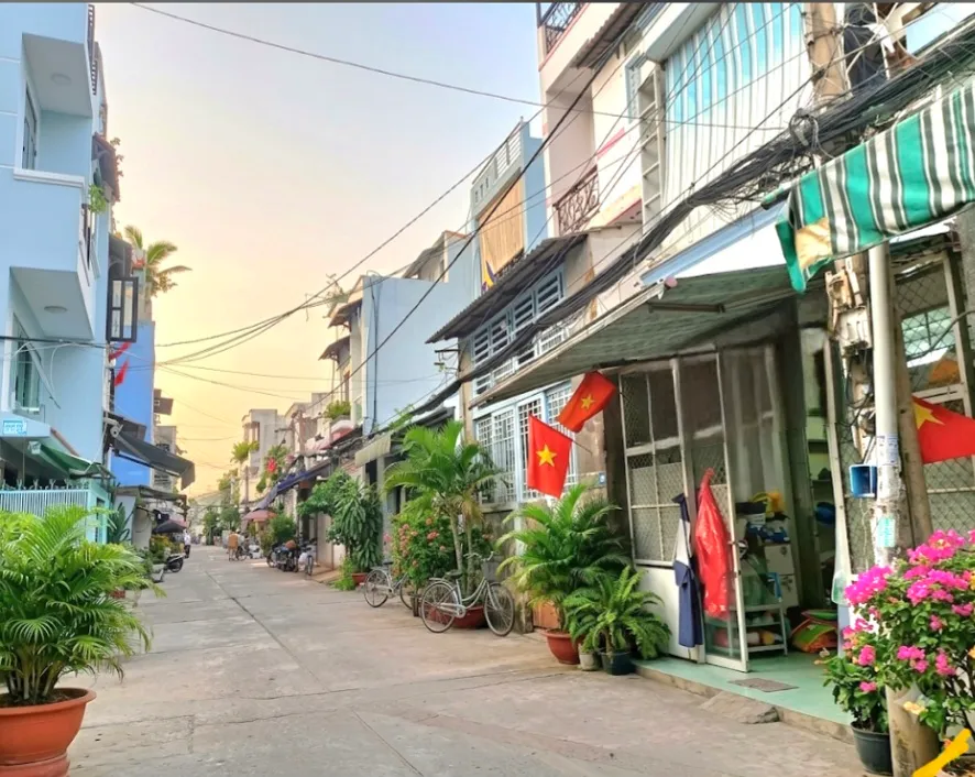 Nhà 4 tầng Bình Tân, mặt tiền hơn 5m, hẻm xe hơi, nhỉnh 5ty... Bán nhà riêng tại Bình Trị Đông, Hồ Chí Minh 01