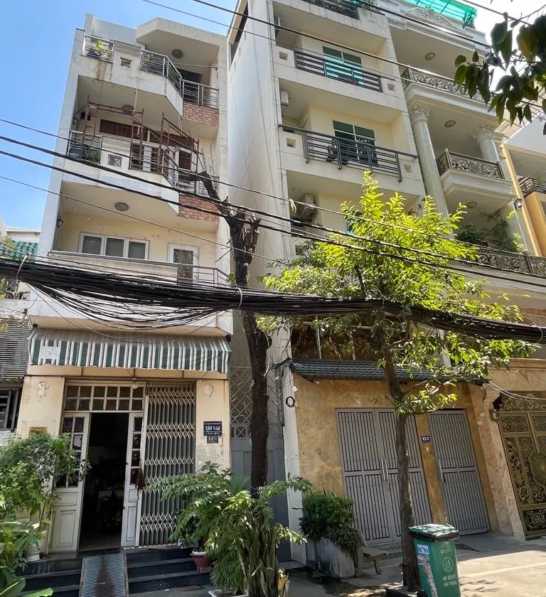 Nhà mặt phố Cộng Hòa giá siêu ưu đãi, sẵn tiện kinh doanh... Bán nhà mặt phố tại Tân Bình, Hồ Chí Minh 01