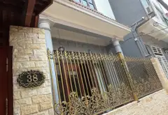 NHÀ TRUNG TÂM PHƯỜNG BỒ ĐỀ - CÁCH MẶT ĐƯỜNG HỒNG TIẾN, NGUYỄN VĂN CỪ VÀI BƯỚC CHÂN - 200M RA BỆNH V... Bán nhà riêng tại Bồ Đề, Hà Nội 02